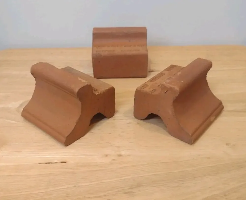 Set of 3 TERRA Cotta Large Pot Feet Clay Risers Deroma from Italy Planter Feet